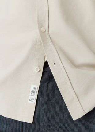 The Jasper Short Sleeve Oxford Shirt in Moonlight Colour
