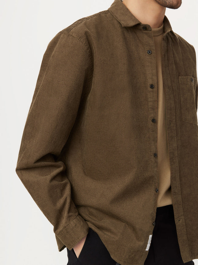 The Light Corduroy Shirt in Tuscany Green