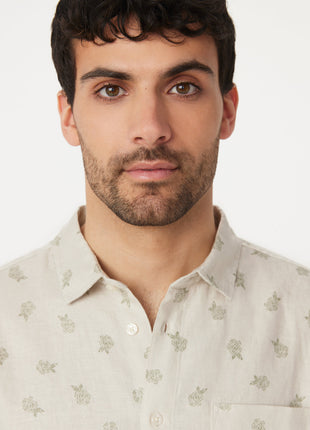 The Short Sleeve Linen Shirt in Natural Light