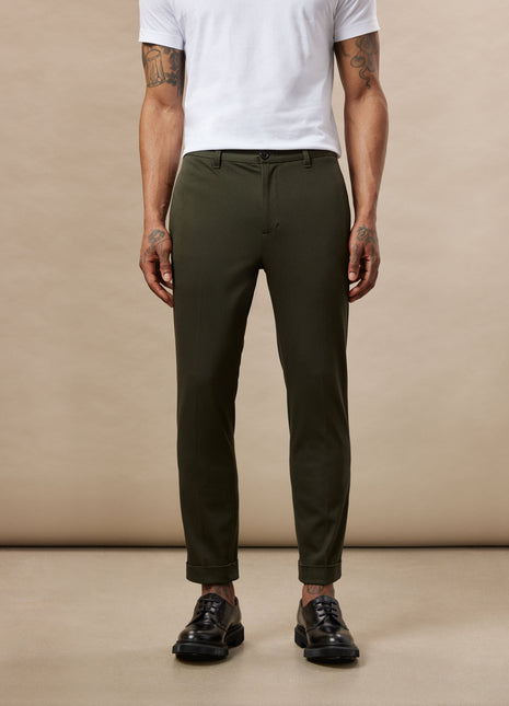 The Colin Tapered Fit Flex Pant in Rosin Colour