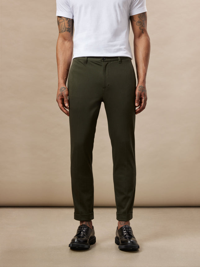 The Colin Tapered Fit Flex Pant in Rosin Colour