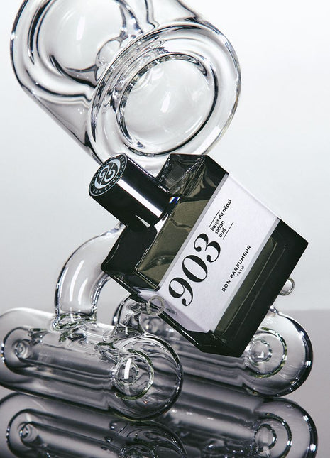 903 : nepalese berries / saffron / oud