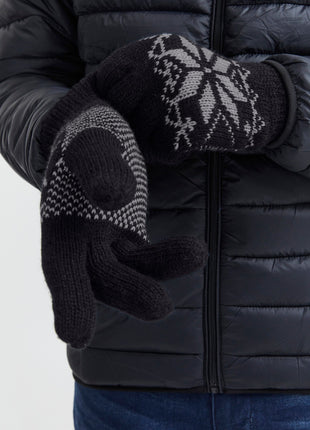 Knitted Gloves With Nordic Patterm