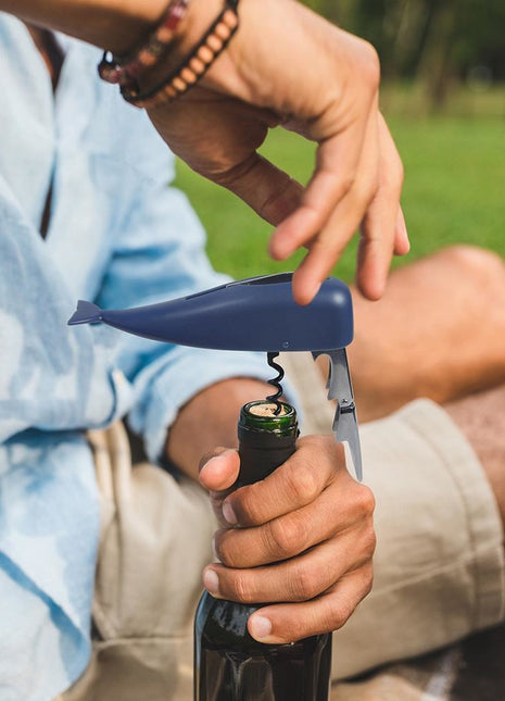 Twist & Spout Whale Corkscrew